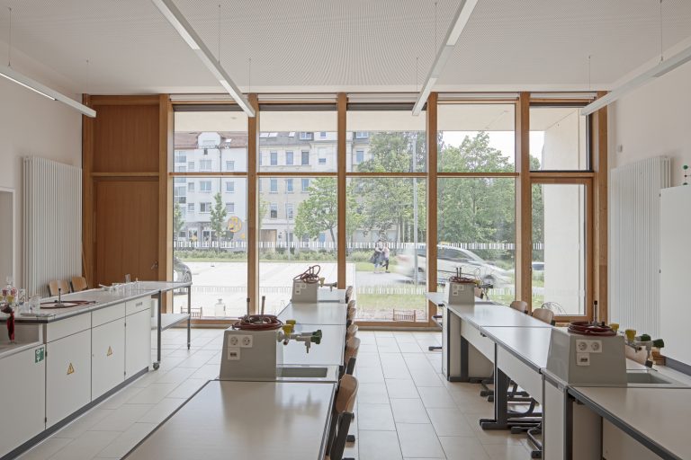 Architekturfotograf Ken Wagner in Dresden, Entdeckerschule in Chemnitz Klassenzimmer