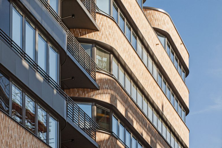 Euref Campus in Berlin mit Gasometer, Architekturfotograf Ken Wagner