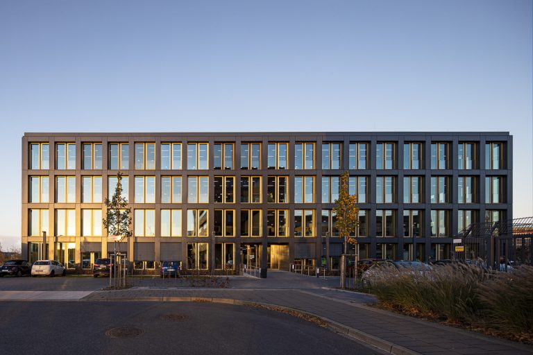 Handwerkerhaus Bremen Überseestadt Architekturfotograf Ken Wagner, Fensterbau Müller Essen, Batimet, Opitz Neuruppin